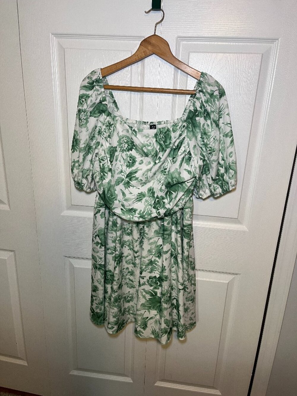 SHEIN Curve Floral Puff Sleeve Dress 2XL